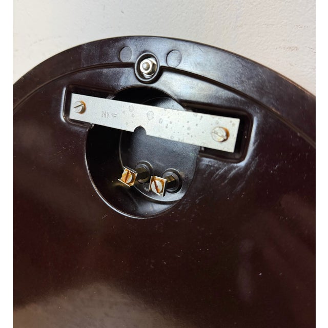 Industrial Bakelite Factory Wall Clock from Pragotron, 1960s For Sale - Image 15 of 17
