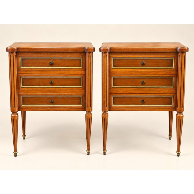 1970s Louis XVI Style Mahogany Bedside Tables with Brass Trims, 1970s, Set of 2 For Sale - Image 5 of 5