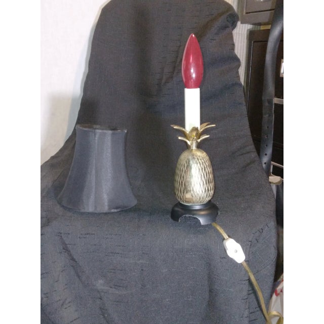 1960s Petite Brass Pineapple Lamp and Shade For Sale In San Diego - Image 6 of 11