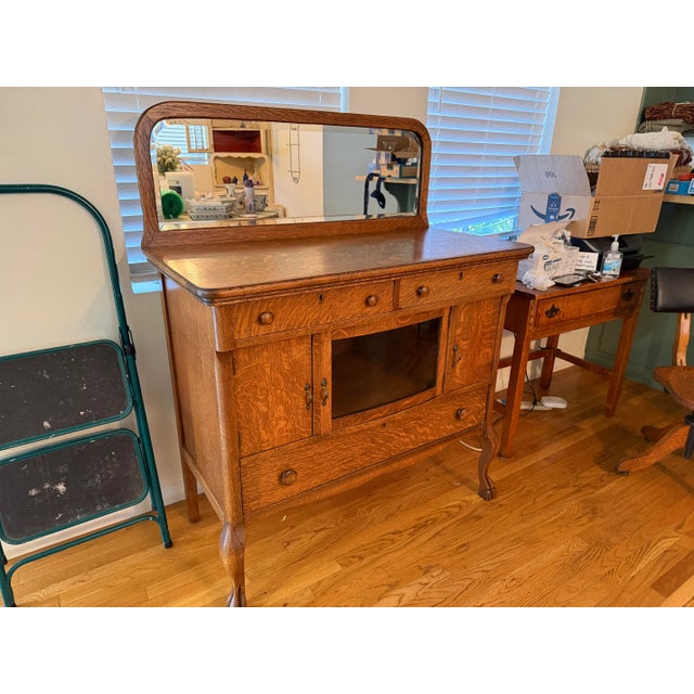 American Antique Quarter-Sawn Oak Sideboard / Buffet With Mirror — Early 1900s For Sale - Image 3 of 4