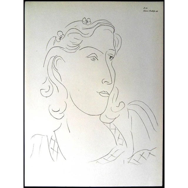 Henri Matisse (After) - Lithograph - Woman with Flowers in Her Hair 1943 For Sale - Image 4 of 4