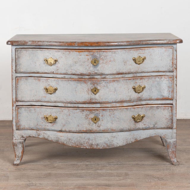 Rococo Late 18th Century Swedish Rococo Pine Chest of Three Drawers For Sale - Image 3 of 12