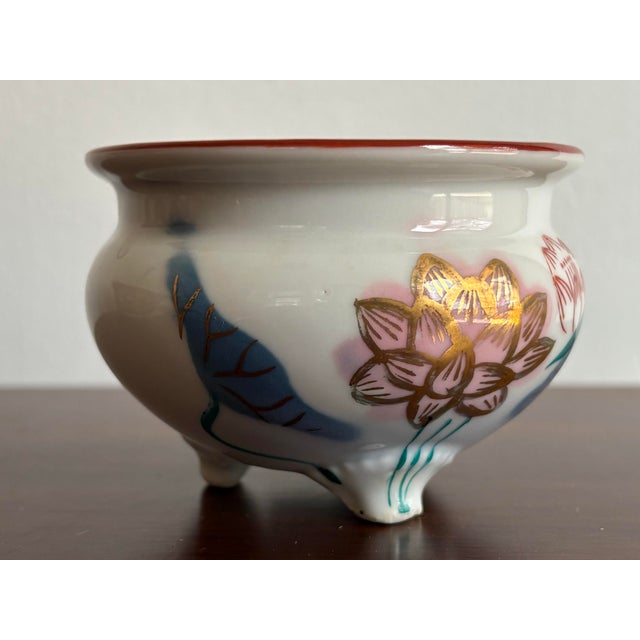 Tiny Asian cachepot for your favorite succulent or air plant. Most items found at Pub & Oasis are vintage and antique in...