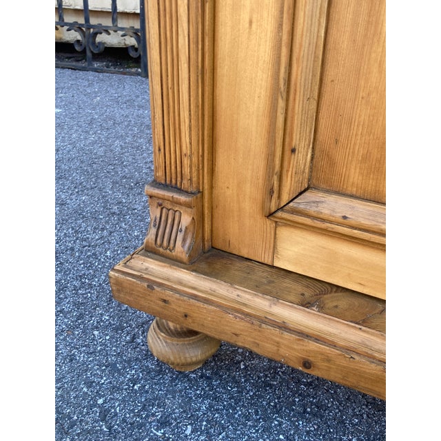 Pine Corner Cupboard With Two Doors and One Drawer For Sale In Baltimore - Image 6 of 14