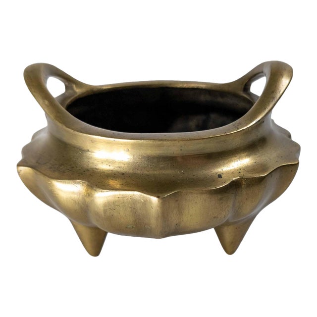 18th or 19th Century Chinese Bronze Tripod Lobed Censer Probably Daoguang Period For Sale