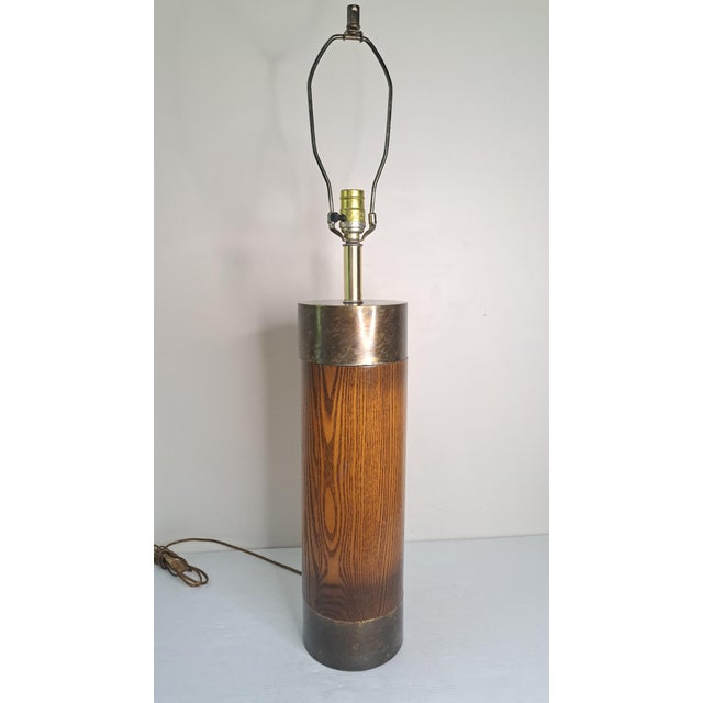 Vintage Mid-Century Modern Oak and Brass Cylinder Table Lamp For Sale - Image 4 of 13