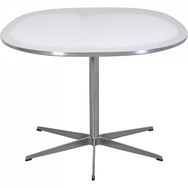 White Super Ellipse Table by Piet Hein, 1986 For Sale - Image 8 of 15