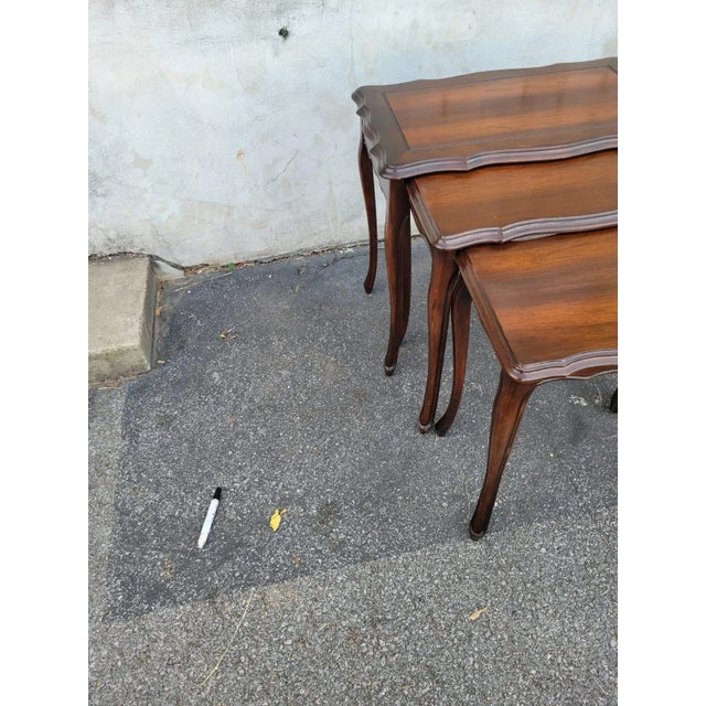 Wood 1920s Country French Walnut Nesting Tables – Antique Stacking Side Tables Set For Sale - Image 7 of 12