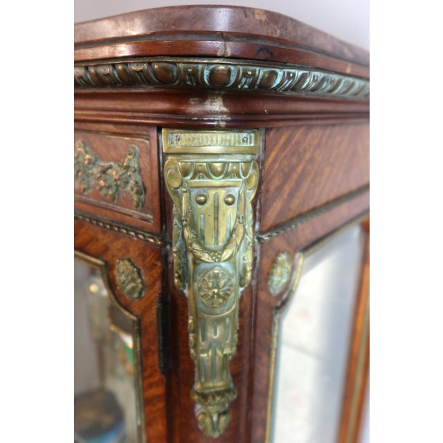 Transition Style Display Cabinet, 19th Century For Sale - Image 13 of 14