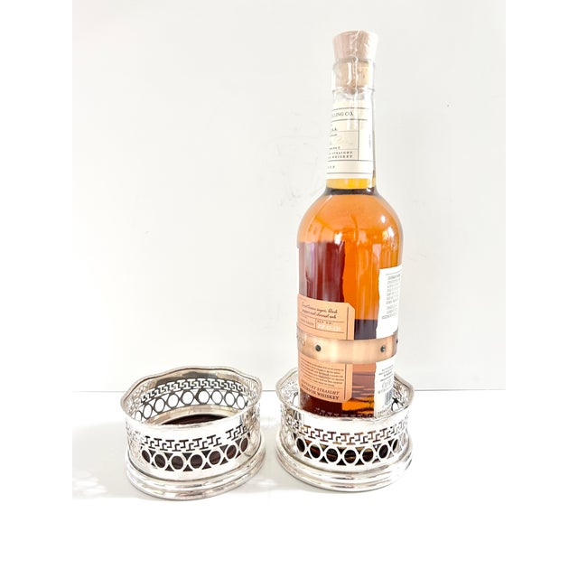1960s Vintage Silverplate Wine Bottle Coaster With Wood Base & Pierced Gallery For Sale - Image 5 of 6
