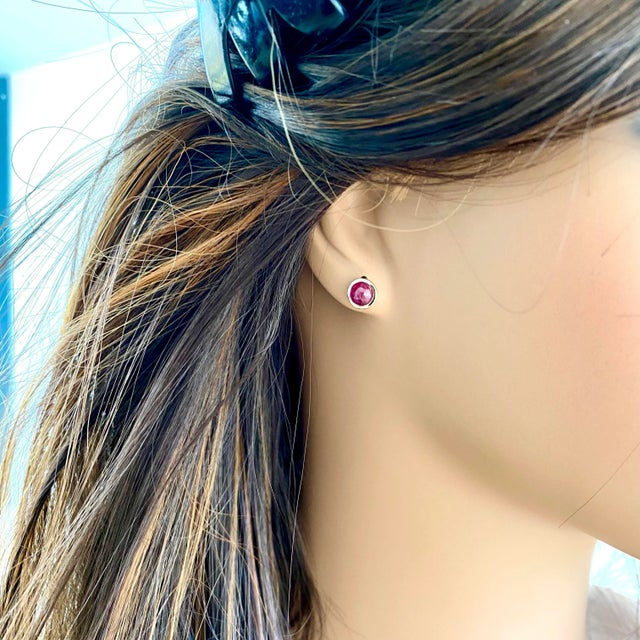 Matched Cabochon Ruby 1.30 Carat Bezel Set 14 Karat Yellow Gold 0.25 Inch Stud Earrings - 2 Pieces For Sale In New York - Image 6 of 6