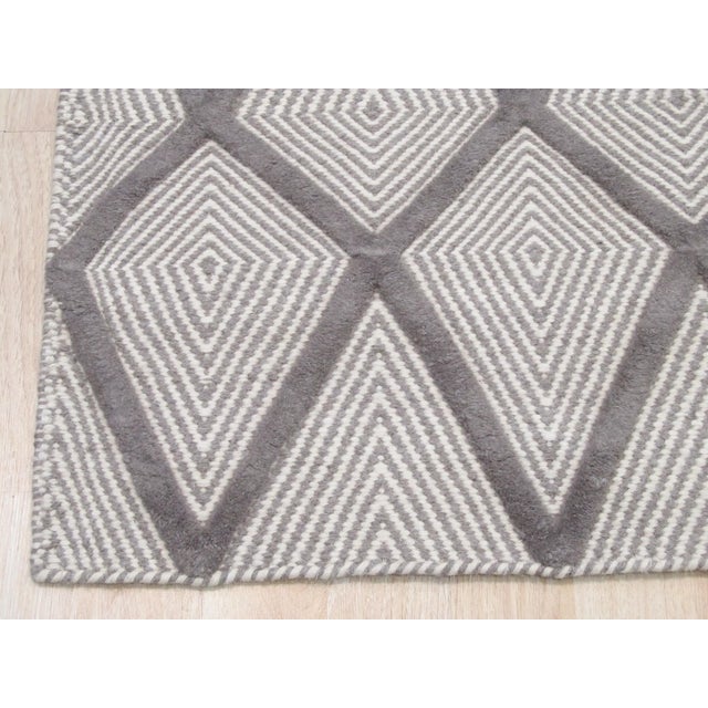 2020s 6x9 Trendy Diamond Gray Kilim Modern Flatwoven Wool Room Size Carpet Rug For Sale - Image 5 of 5