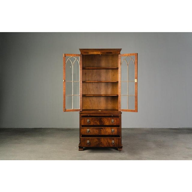 Late 20th Century English Bookcase from Reprodux For Sale - Image 4 of 18