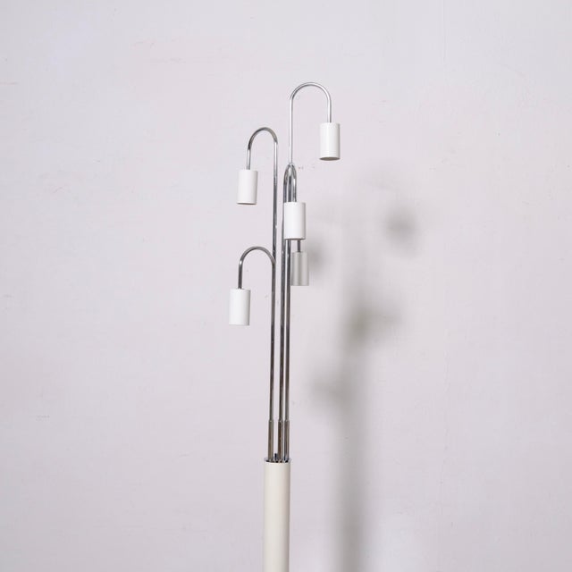 Waterfall Floor Lamp by Robert Sonnemann, 1960s For Sale - Image 3 of 18