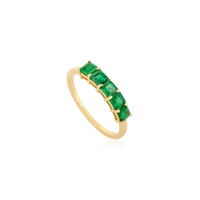 Contemporary Solid Gold Emerald Half Square Eternity Band Ring Size 5 For Sale - Image 3 of 11