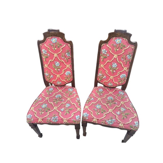 Elevate your dining space with this elegant set of 6 antique French Provincial dining chairs, featuring beautiful carved...