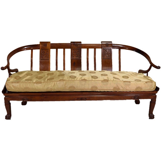 Fabulous mid-century chinese rosewood horseshoe style bench/settee. Elegant curved back with carved and cutout details....