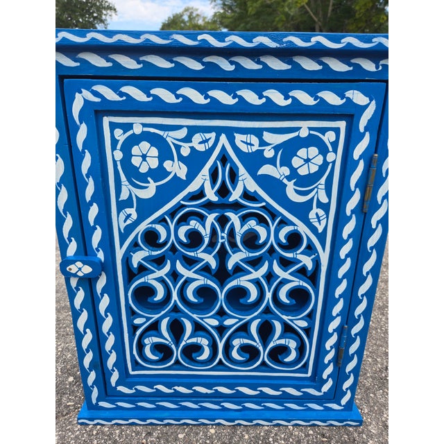 2020s Hand Painted Mediterranean Medicine Cabinet / Wall Shelf / Royal Blue and White Zouak For Sale - Image 5 of 7