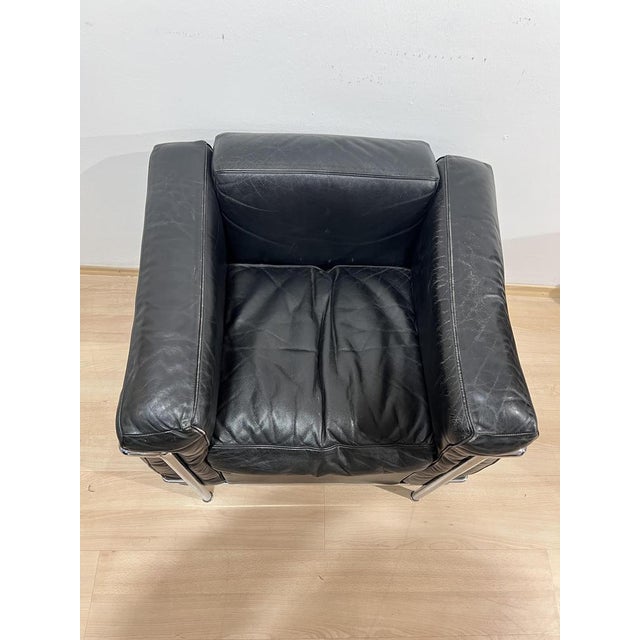 Bauhaus Black Leather LC2 Club Chair with Chromed Frame by Le Corbusier for Cassina, 1965 For Sale - Image 3 of 18