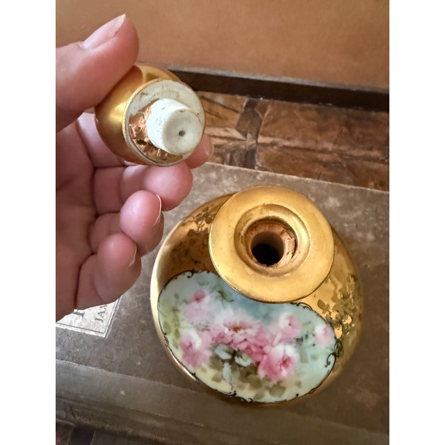 Antique Circa 1900 P H Leonard Vienna Austria Hand Painted Rose Perfume Bottle Gold Gilt For Sale In Chicago - Image 6 of 10