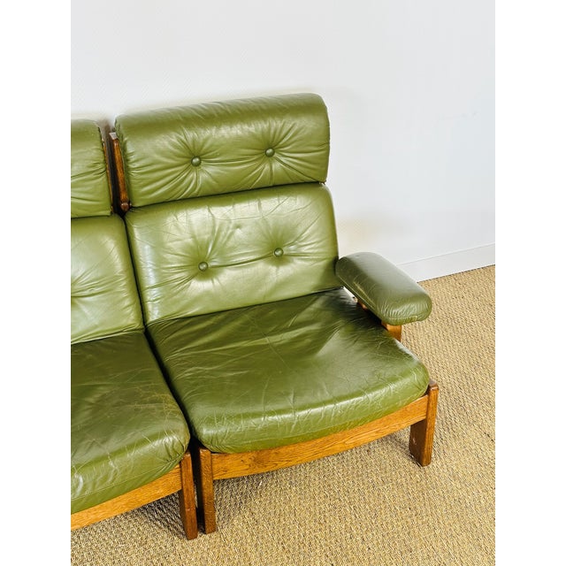 1960s Vintage Scandinavian Modular Sofa in Green Leather and Oak, 1960s, Set of 3 For Sale - Image 5 of 18