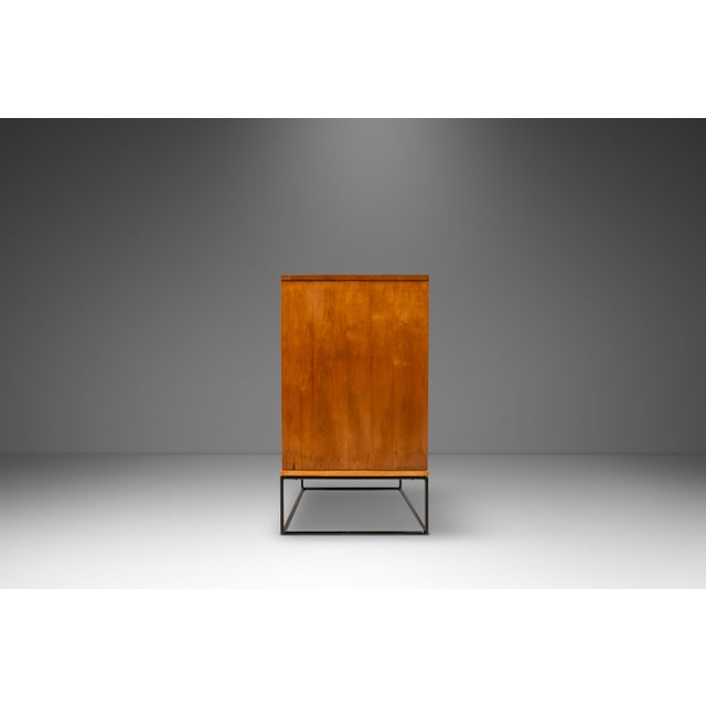 Planner Group Mid-Century Modern 3-Drawer Dresser / Cabinet in Maple W/ Iron Base by Paul McCobb for Planner Group by Winchedon, Usa, C. 1950s For Sale - Image 4 of 12