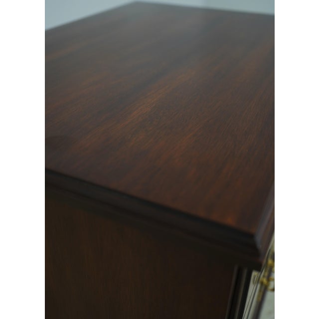 Pair of Henkel Harris Model 114 Mahogany Georgian Style Nightstands For Sale - Image 12 of 18