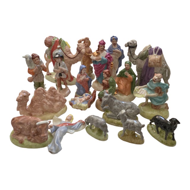 Vintage Christmas Nativity Set For Sale