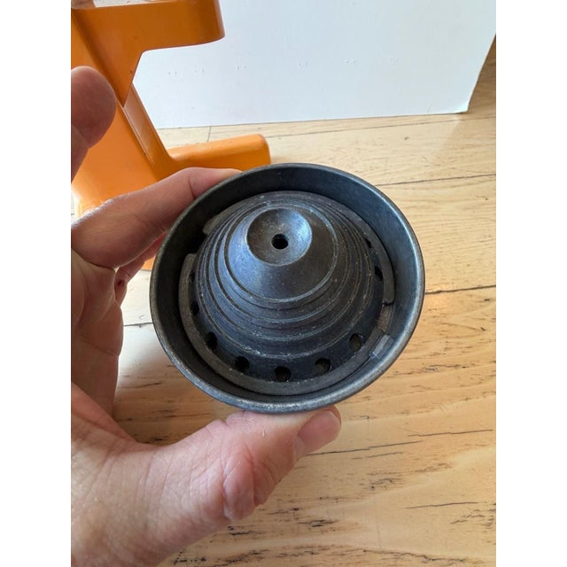 Mid-Century Modern Vintage Atlantic Spremita Deluxe Orange and Chrome Manual Citrus Juicer For Sale - Image 3 of 15