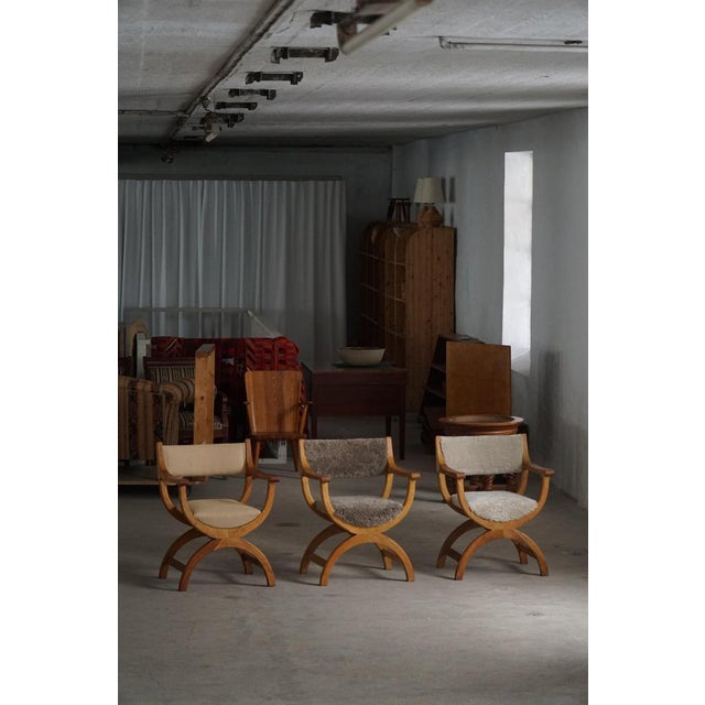 1960s Mid-Century Modern Kurul Armchair in Oak and Lambswool by Henning Kjærnulf, 1960s For Sale - Image 5 of 15