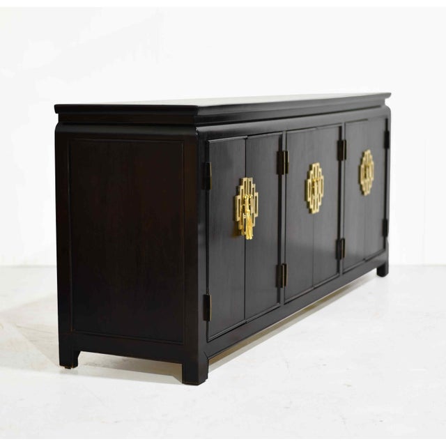 1970s 1970s Chin Hua Buffet Sideboard Raymond Sobota for Century Furniture For Sale - Image 5 of 12