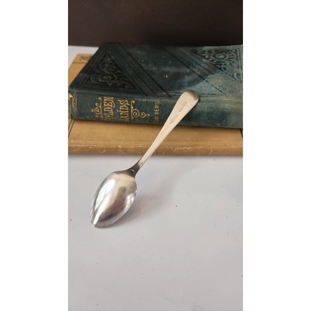 Vintage Hotel Astor New York Silverplate Teaspoon – Historic Restaurant Ware For Sale - Image 9 of 13