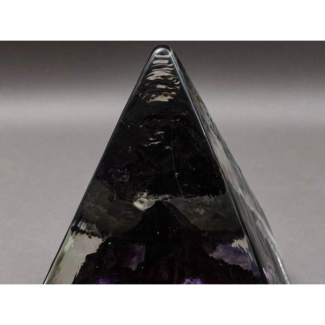 Amethyst Andrew Shea 1993 Signed Amethyst Large Art Glass Pyramid Sculpture 7" For Sale - Image 8 of 10