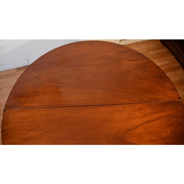 1910s Antique English Hepplewhite Mahogany Inlaid Console Table / Game Table For Sale - Image 10 of 10