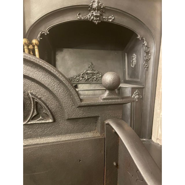 Antique English Dragon Fire Grate in Cast Iron, 1860 For Sale - Image 9 of 14