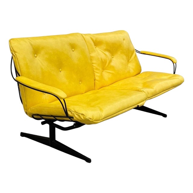 Vintage Homecrest Mid Century Modern Wire Metal Sofa W/ Yellow Vinyl Cushions For Sale