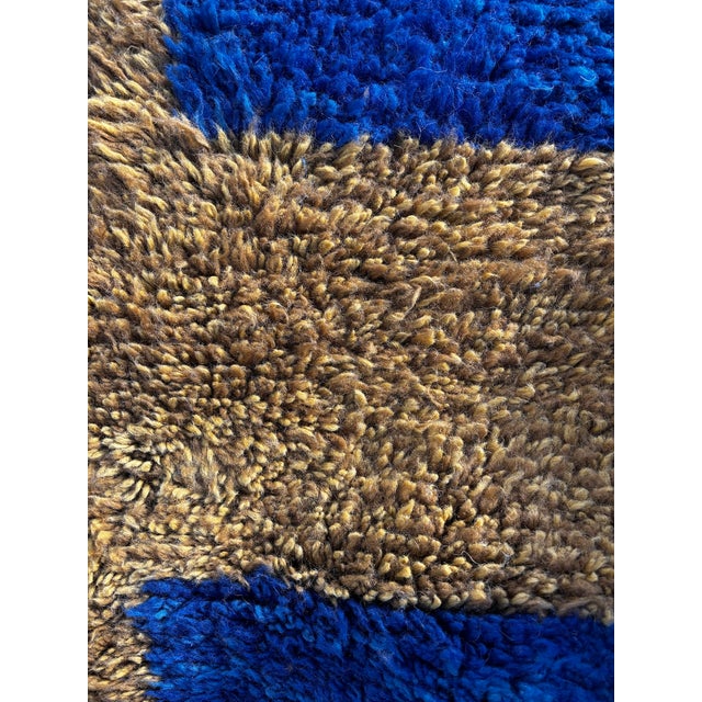 Moroccan Beni Ouarain Rug with Graphic Geometric Design, 1990 For Sale - Image 9 of 15