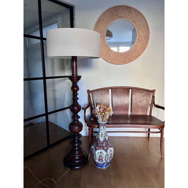 Solid wood floor lamp (approximately 9 kg). 1960s. In excellent condition. The electrical wiring has been professionally...