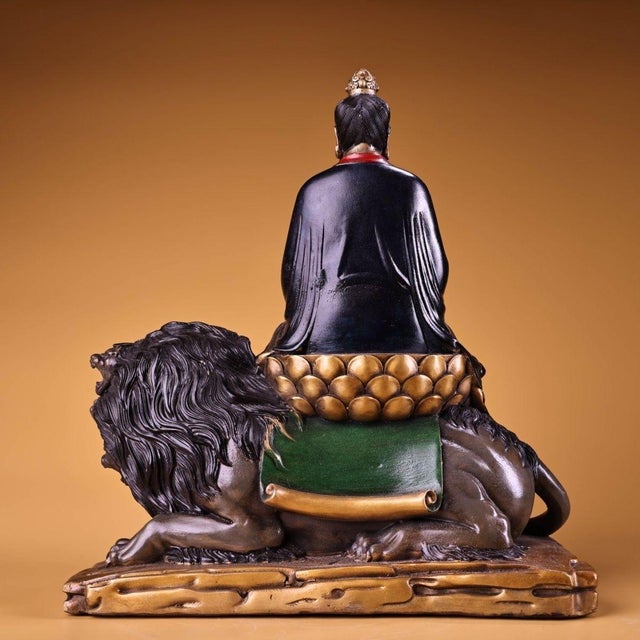 Traditional Late 19th Century Polychrome Bronze Taiyi Zhenren Statue on Lion, 4.3kg For Sale - Image 3 of 9