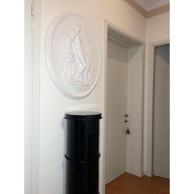 Rl 10 Cylindrical Pedestal in Polished Aluminum by Caspal For Sale - Image 4 of 9