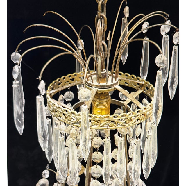 1900 - 1909 Chandelier in Brass and Crystal, 1900 For Sale - Image 5 of 7