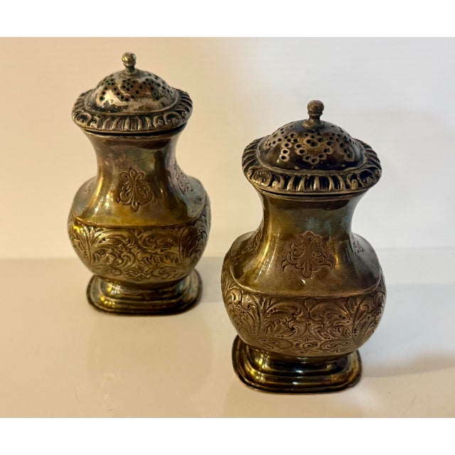 Pair of Vintage English Barker Ellis Silverplate Repoussé Salt & Pepper Shakers For Sale - Image 9 of 10