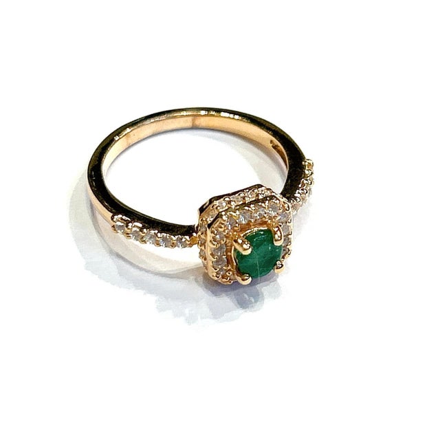Bochic "Orient" Natural Emerald & Topaz Solitaire Ring Set In 18K Gold & Silver For Sale In New York - Image 6 of 7