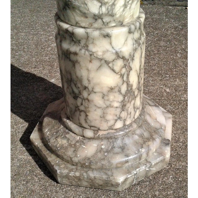 1920s 1920s Neoclassical White Marble Pedestal Plant Stand With Top Brass Gallery For Sale - Image 5 of 12