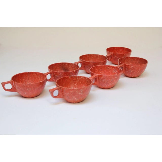 Mid-Century Modern Set of Seven Mid-Century Modern Melmac Splatter Confetti Melamine Coffee Cups For Sale - Image 3 of 12