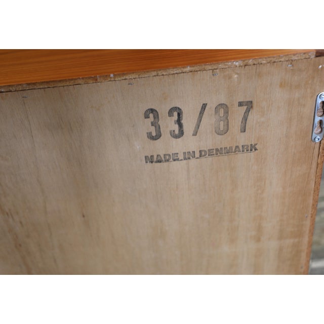 Randers Møbelfabrik Wall-Mounted Display Cabinet by H. P. Hansen for Randers Møbelfabrik, Denmark, 1930s For Sale - Image 4 of 18