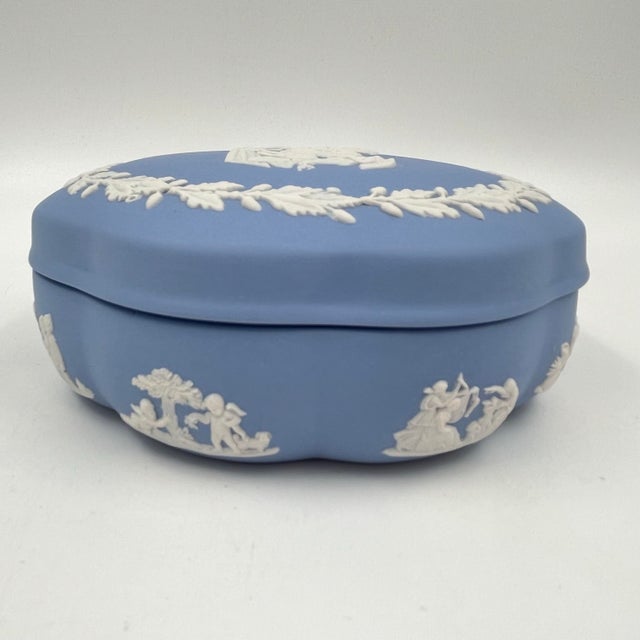 Blue Vintage Wedgwood Blue Jasperware Trinket Box, Ulysses Chariot Scene For Sale - Image 8 of 10