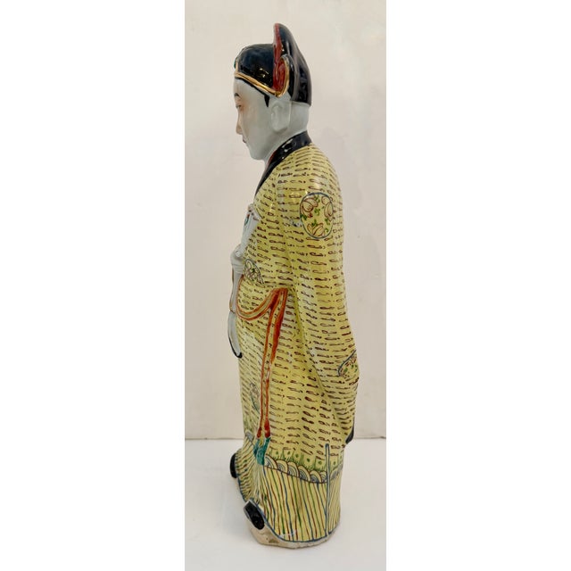 Early 20th Century Chinese Porcelain Figurine For Sale - Image 4 of 8