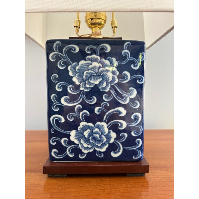 Blue Ralph Lauren Blue & White Chinoiserie Porcelain Table Lamps, Pair – Peony Motif, Wood Bases & Classic Designer Elegance For Sale - Image 8 of 13