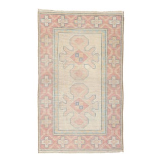 Vintage Turkish Pink Oushak Rug - 02'08 X 04'04 For Sale